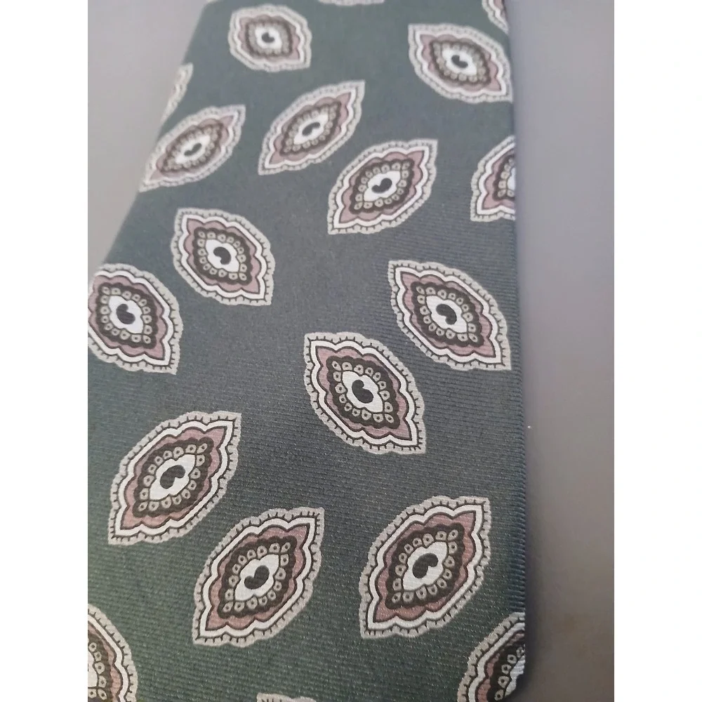 Vtg Abercrombie & Fitch Mens Silk Tie Green Brown Medallion Made in USA